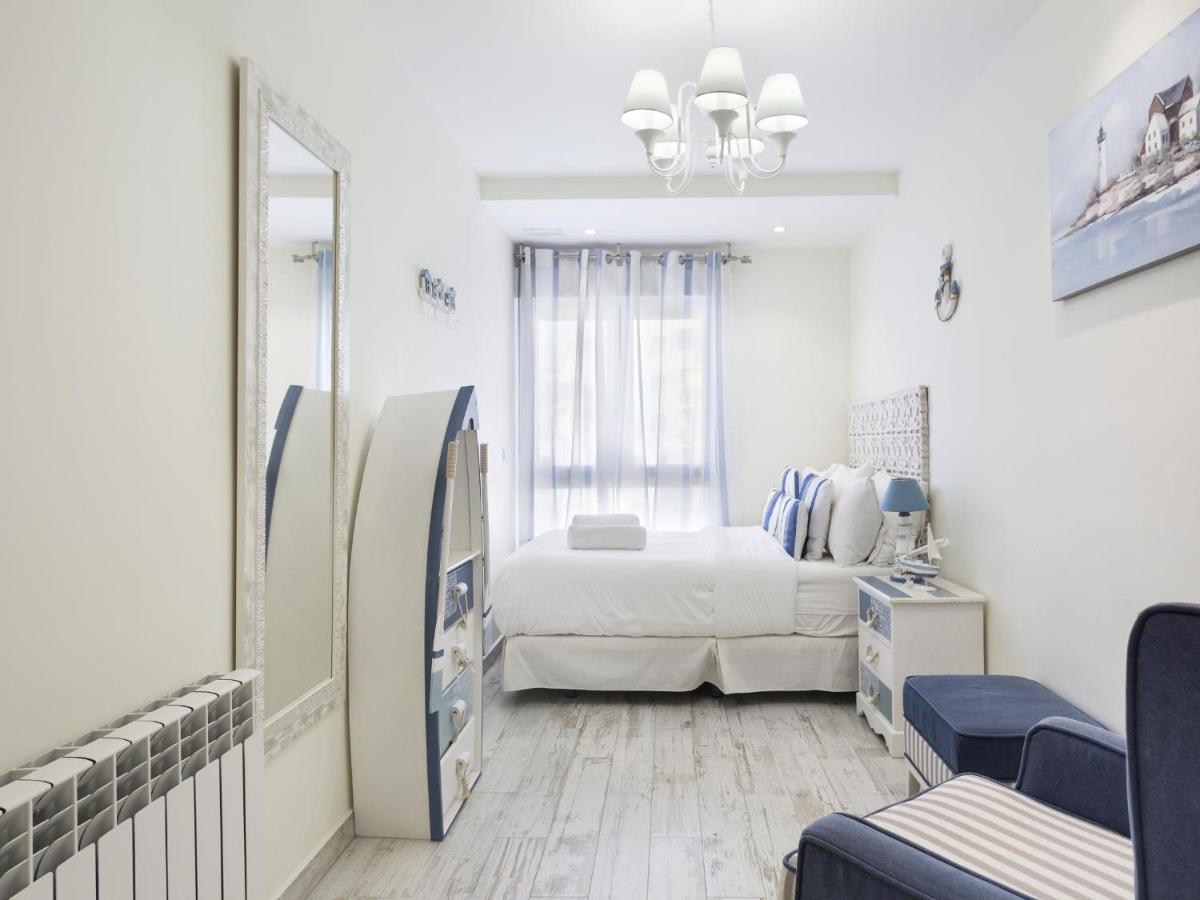 Sitges Spaces Mediterranean Apartments 5 Bedrooms, 4 Bathrooms, 75M2 Terrace, Centre Sitges- Sleeps 11 Exterior foto